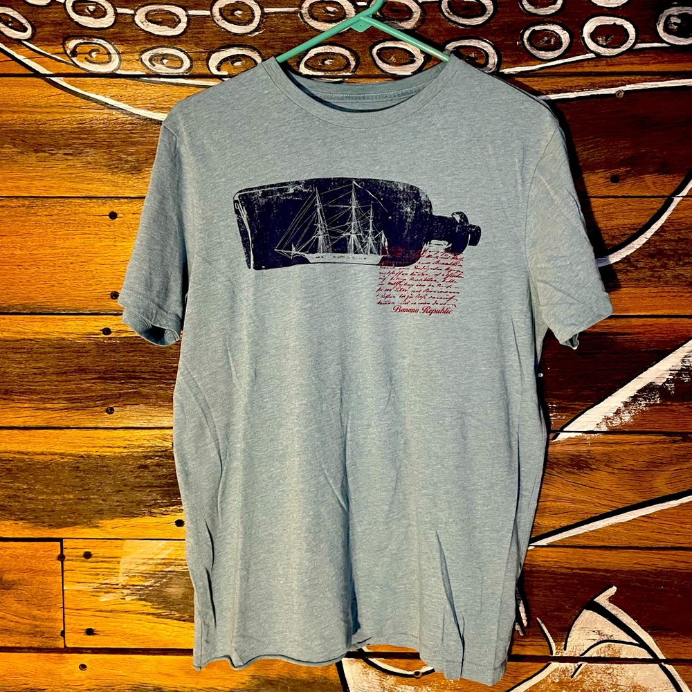 Banana republic T-shirt